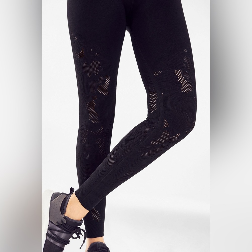 Fabletics Women's High Waisted Seamless Mesh Seam… - image 2